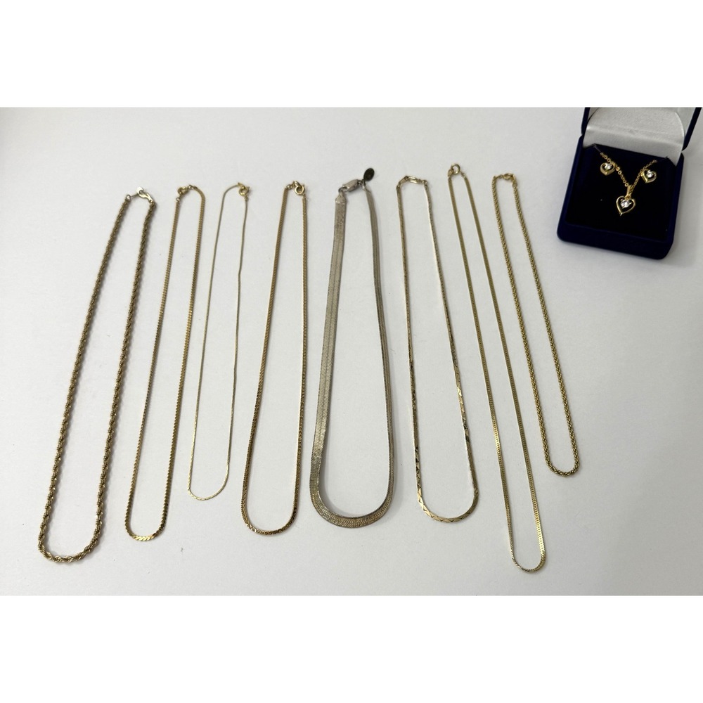 Vintage 10pc Costume Jewelry Lot Necklaces Gold Tones Chains